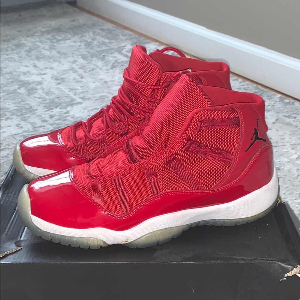 Air Jordan 11 Retro Red  “Win like 96” - Picture 3 of 5